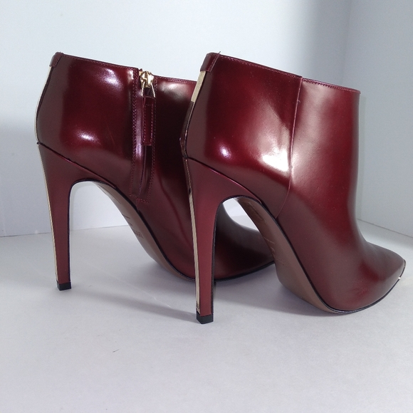 HUGO BOSS Burgundy Leather w/Gold Pointed Tip High-Heeled Ankle Boots-Size 40 - Picture 4 of 13